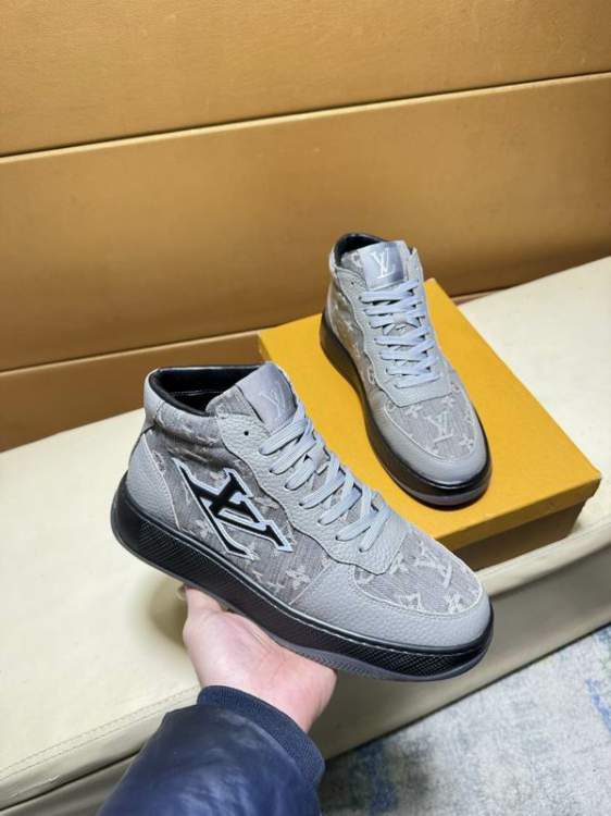 Picture of Louis Vuitton Shoes _SKULVsz38-44hnq012013378